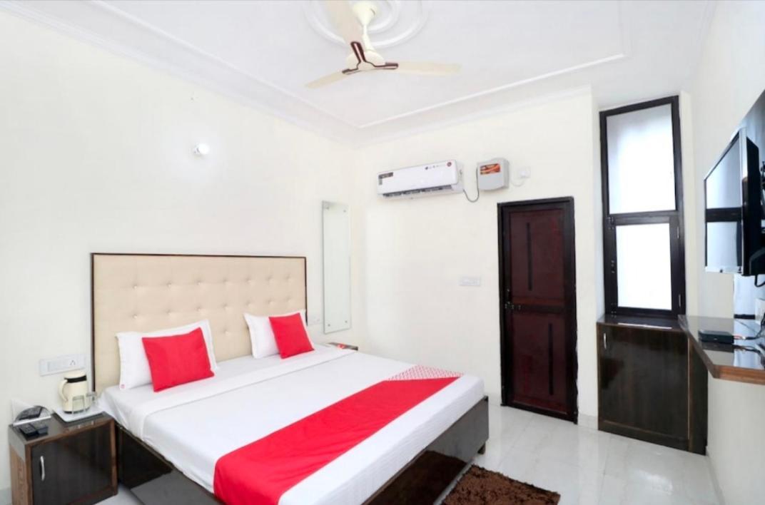 Hotel Kb Square Near Chandigarh Railway Station Chandīgarh Exterior foto