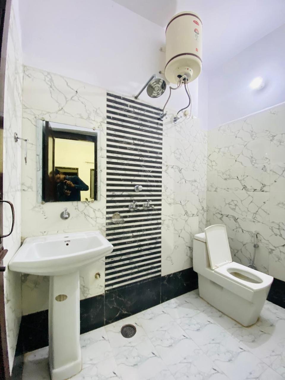 Hotel Kb Square Near Chandigarh Railway Station Chandīgarh Exterior foto